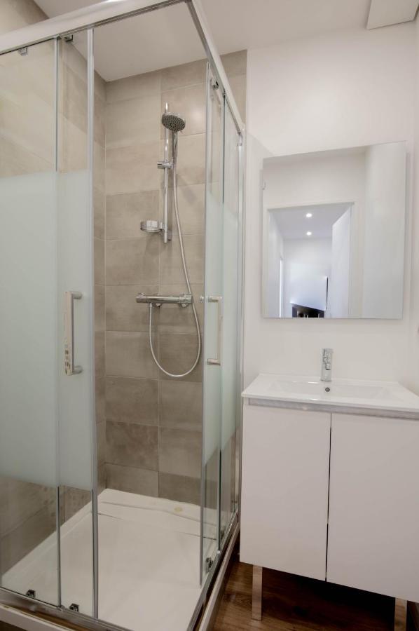 Cosmo Ideal Famille Rue Carnot Annecy Extérieur photo